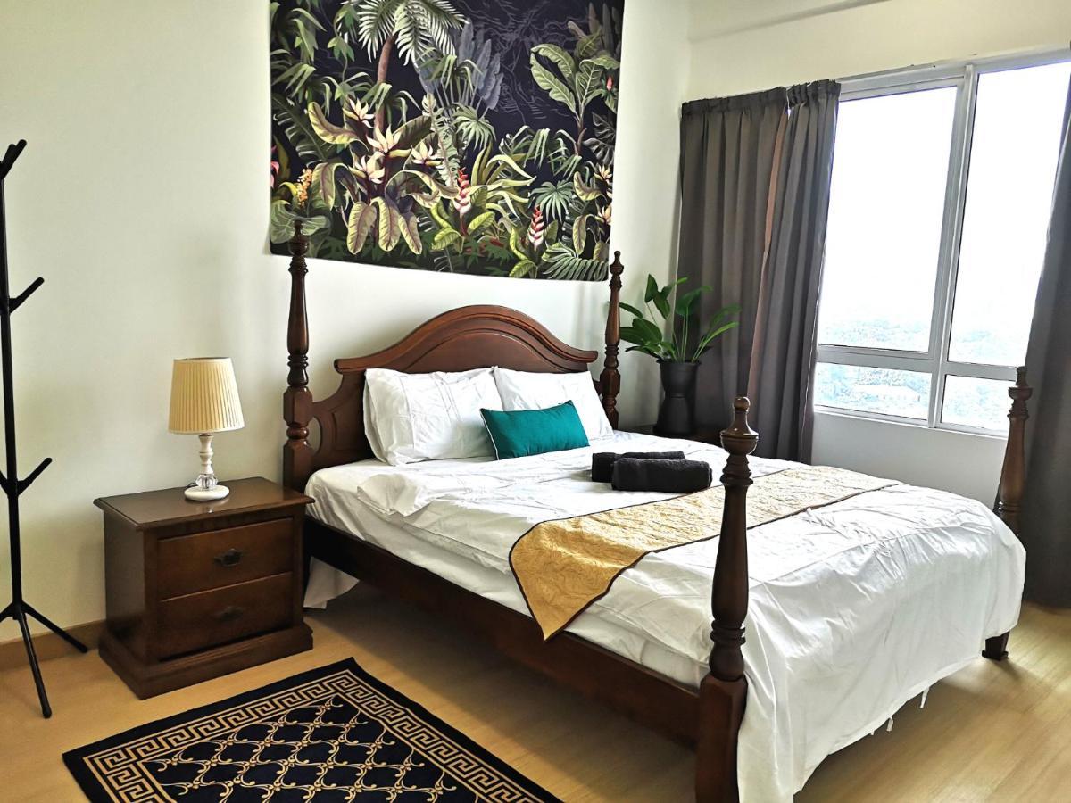 Apartment Colonial Hideout With Kl Skyline View - 5 Mins To Mid Valley